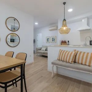 https://apartamento-conde-y-luque.es-andalucia.com